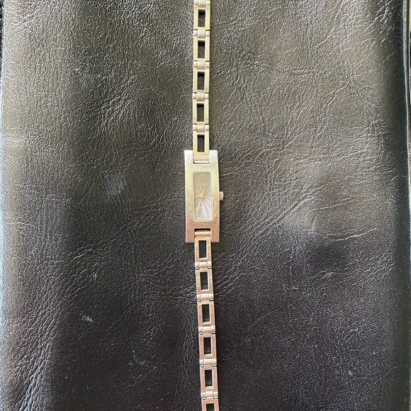 Gucci chain link watch - Picture 3 of 4